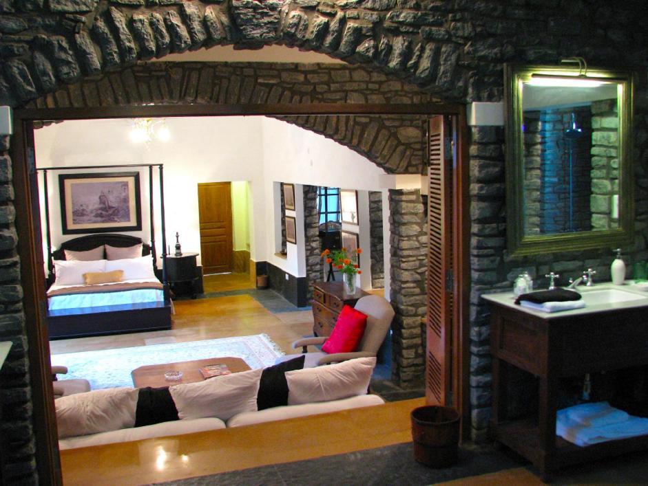 Mount Batten Lodge ラナクプール エクステリア 写真